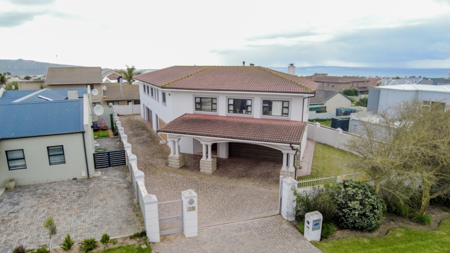 7 Bedroom Property for Sale in Myburgh Park Western Cape